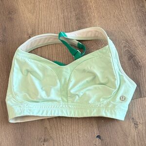 lululemon athletica mint green supportive sports bra 36C